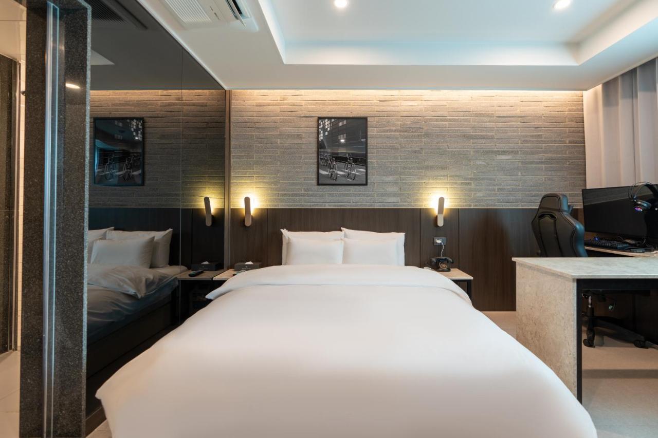 Chech'ŏn Jecheon Hound Hotel מראה חיצוני תמונה