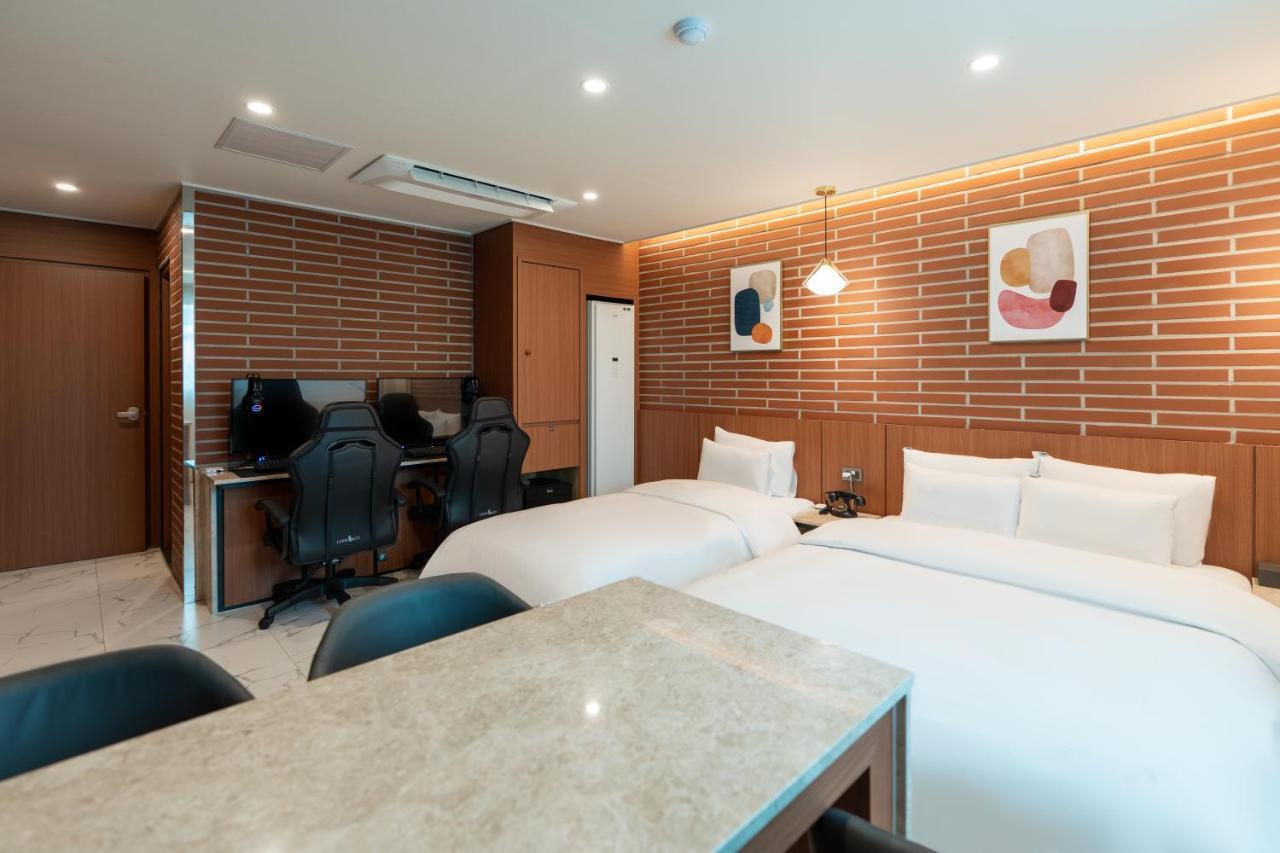 Chech'ŏn Jecheon Hound Hotel מראה חיצוני תמונה