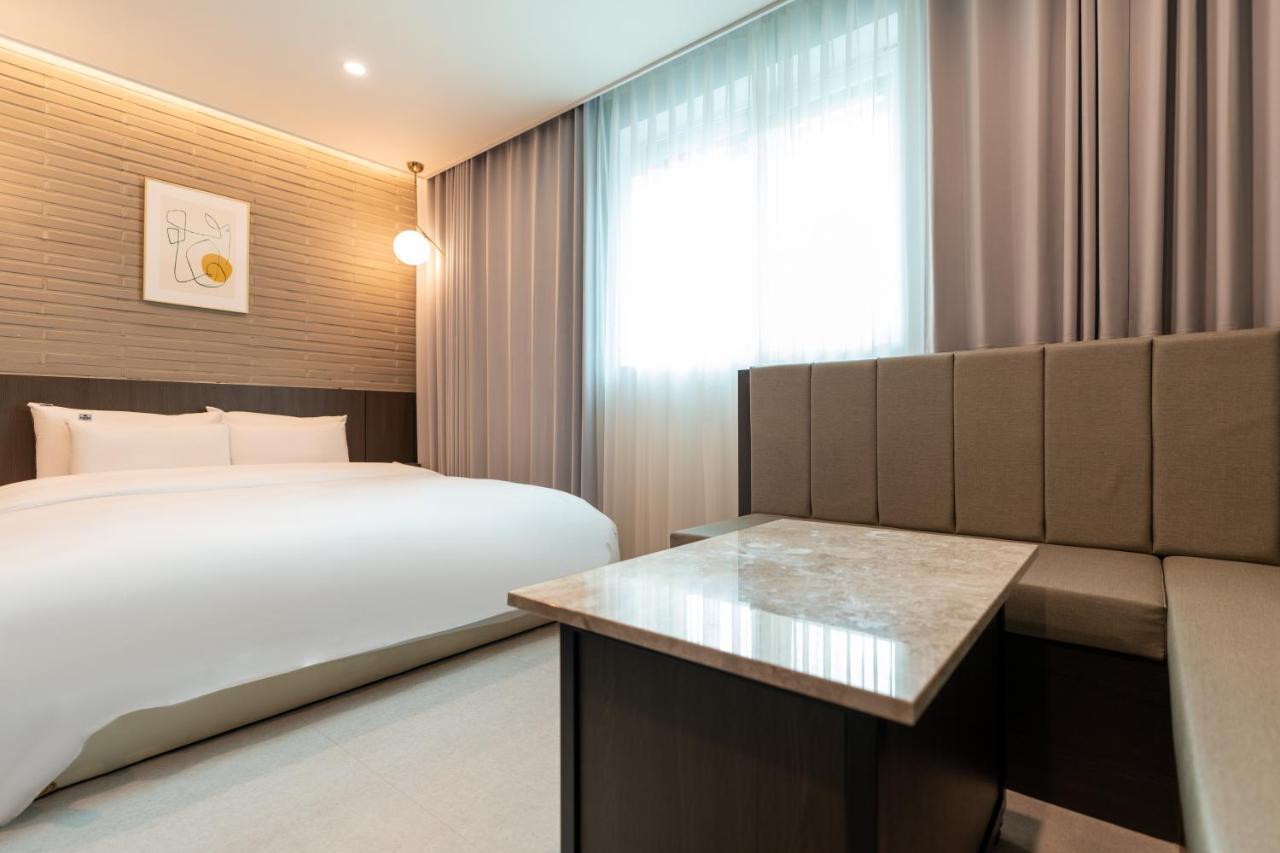 Chech'ŏn Jecheon Hound Hotel מראה חיצוני תמונה