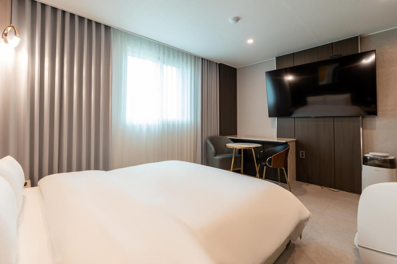 Chech'ŏn Jecheon Hound Hotel מראה חיצוני תמונה