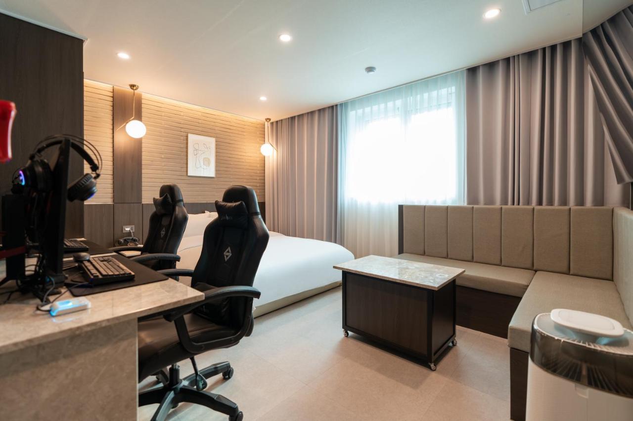 Chech'ŏn Jecheon Hound Hotel מראה חיצוני תמונה