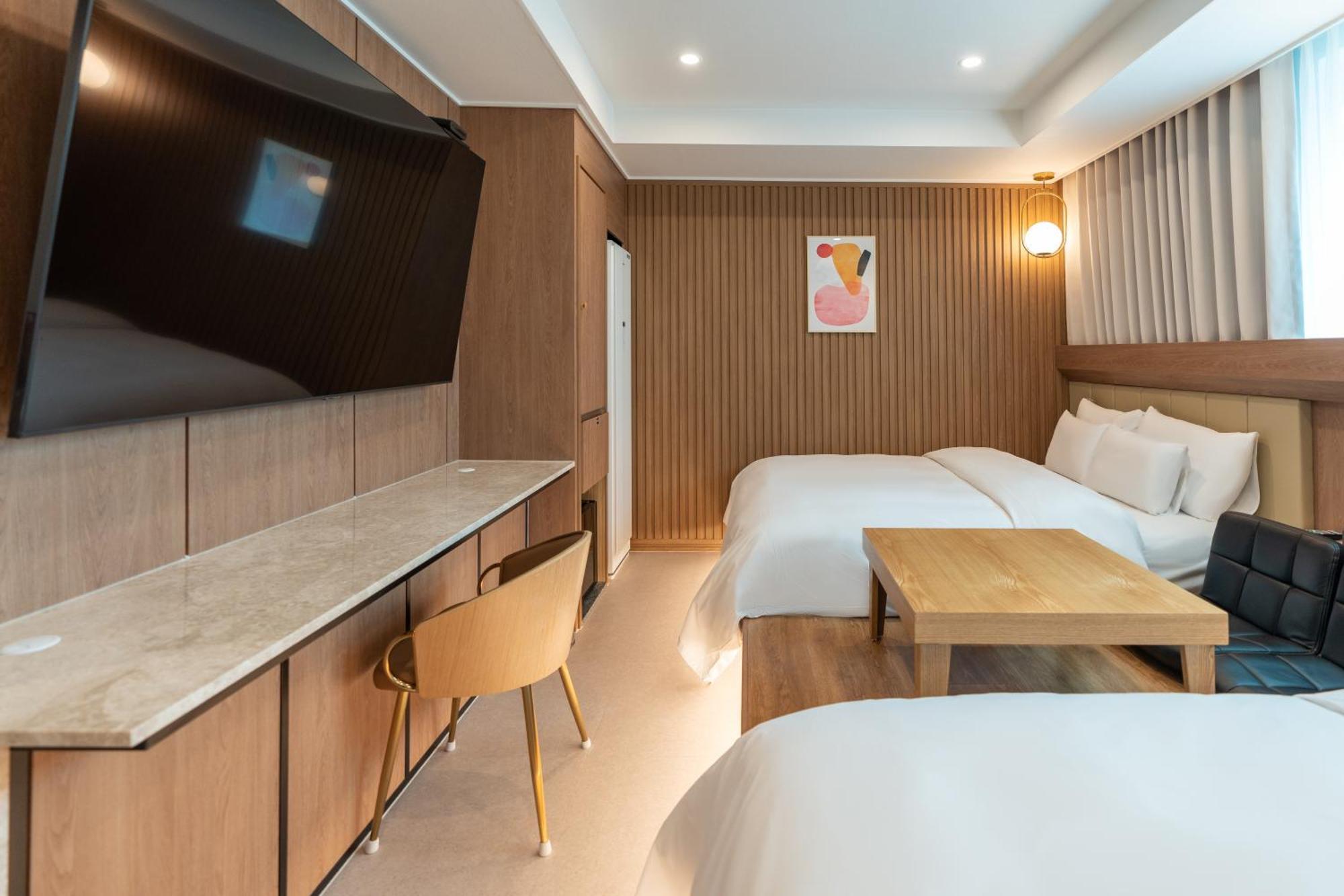 Chech'ŏn Jecheon Hound Hotel מראה חיצוני תמונה