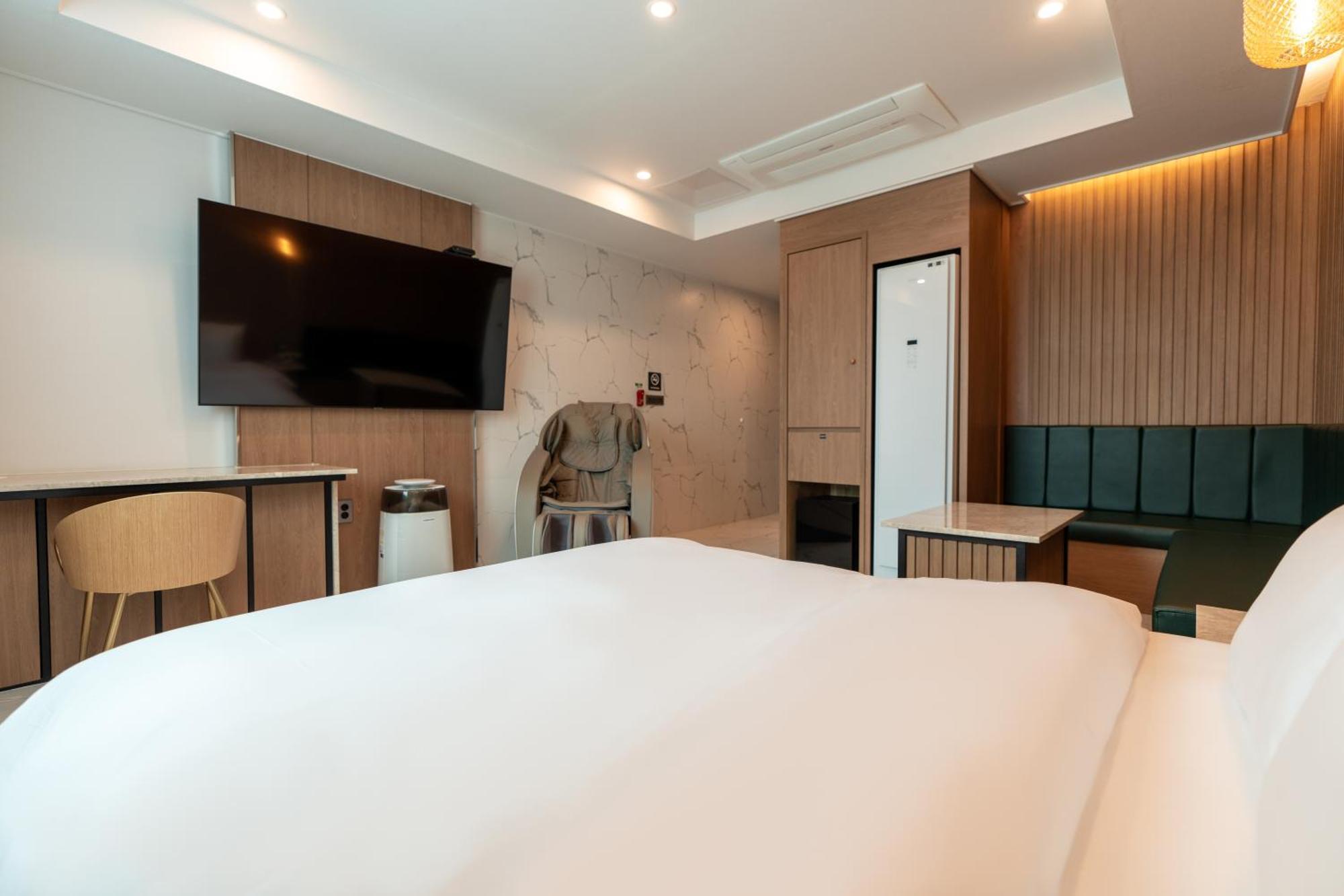 Chech'ŏn Jecheon Hound Hotel מראה חיצוני תמונה