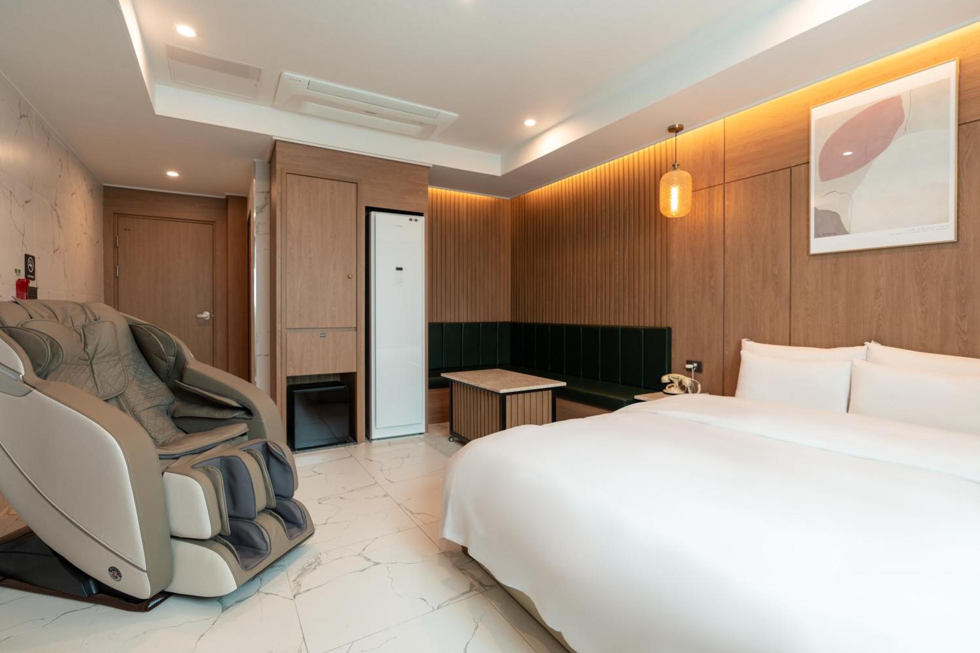 Chech'ŏn Jecheon Hound Hotel מראה חיצוני תמונה