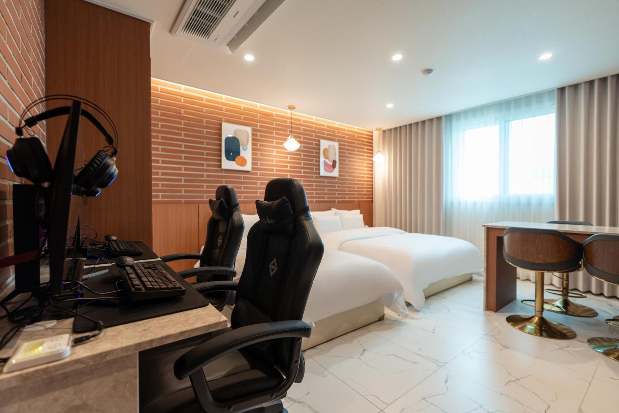Chech'ŏn Jecheon Hound Hotel מראה חיצוני תמונה
