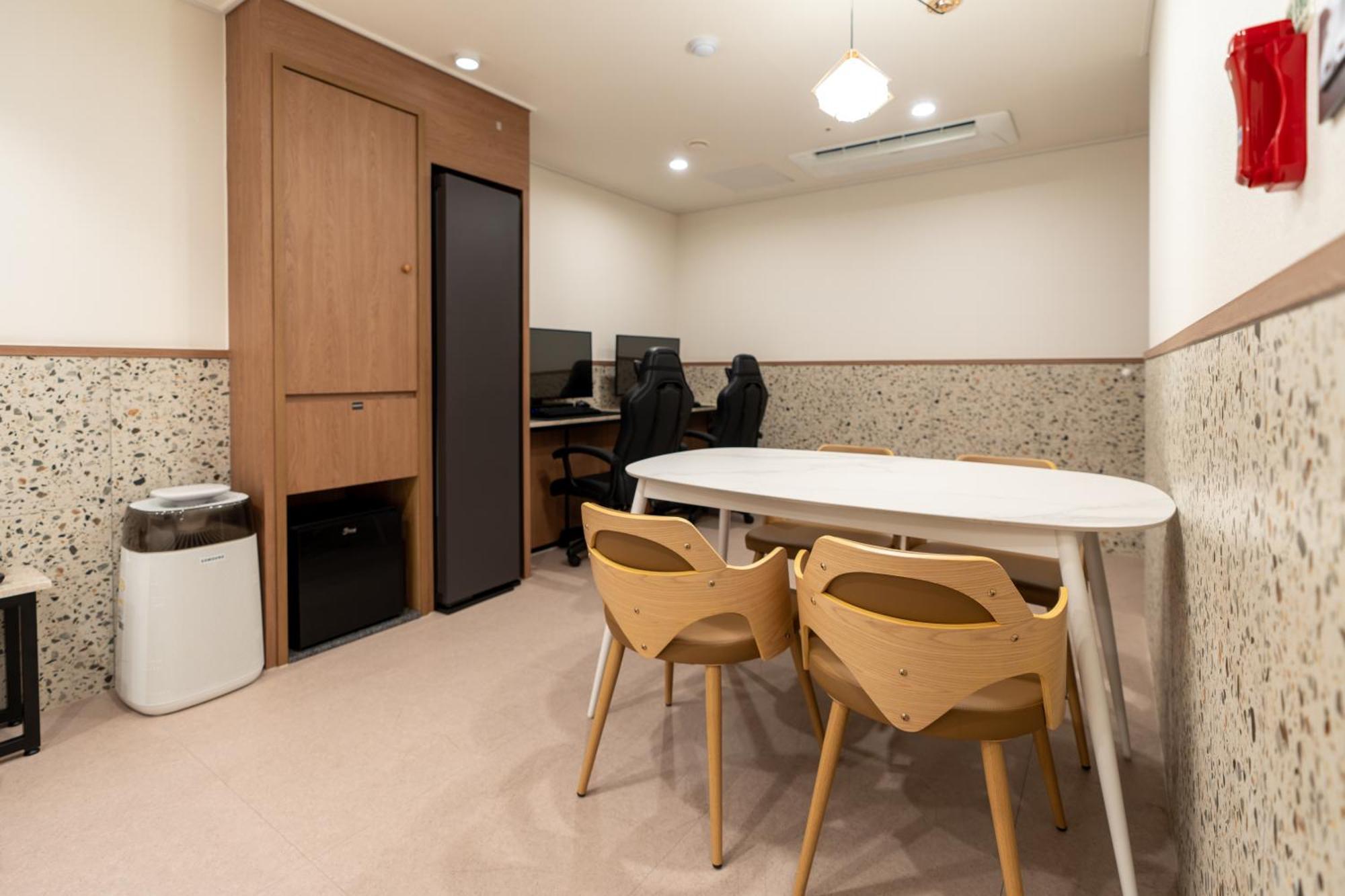 Chech'ŏn Jecheon Hound Hotel מראה חיצוני תמונה