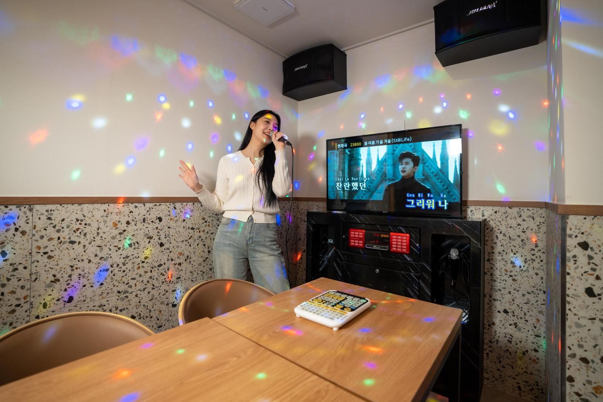Chech'ŏn Jecheon Hound Hotel מראה חיצוני תמונה